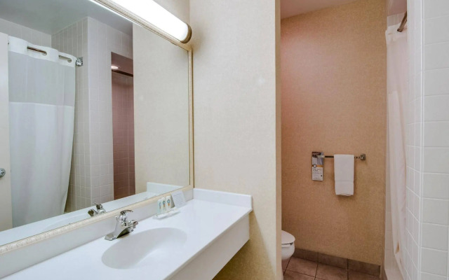 Quality Inn Tanglewood