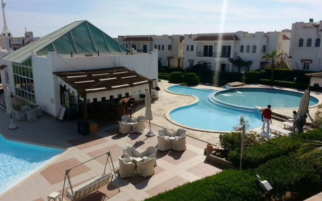 Logaina Sharm Resort
