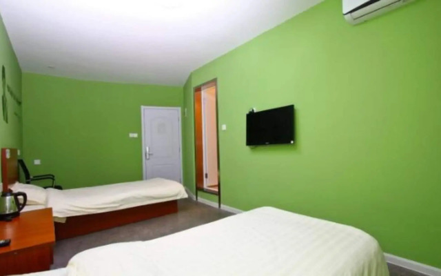 Meet int'l Youth Hostel Pichaiyuan
