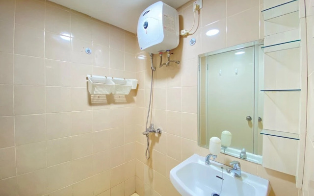 Classic Executive 1Br Apartment At Parahyangan Residence