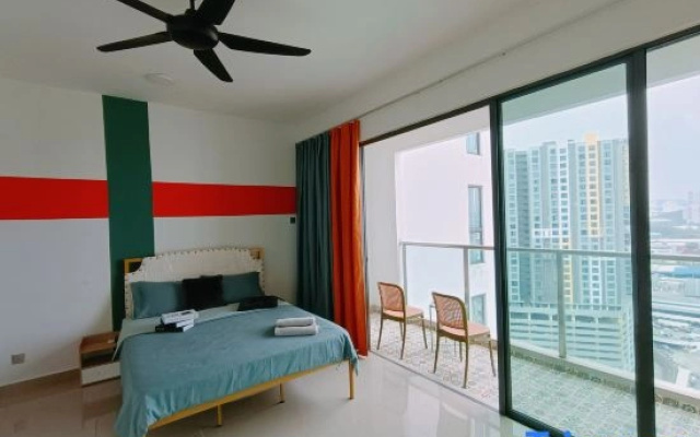 TypeB-10pax-5Bedroom-Balcony-IOICityMall-UKM-C180- Cheras