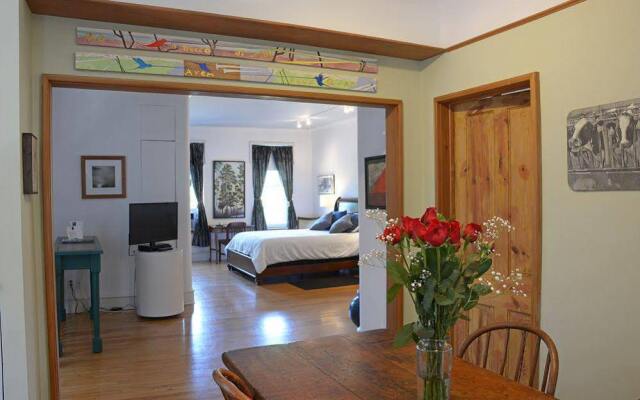 The Gallery Inn