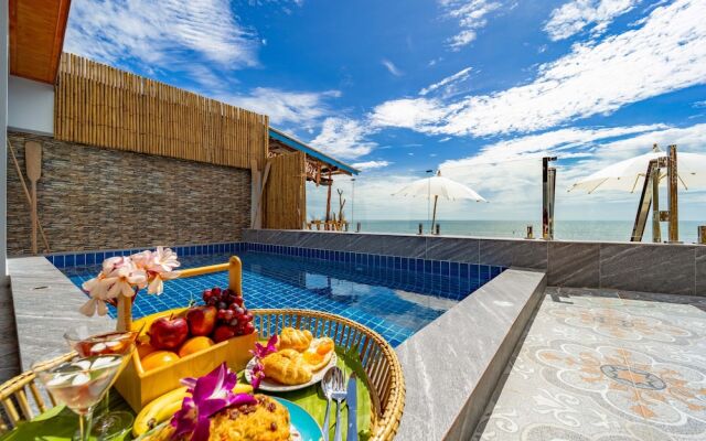 Beach Front Villa with 3 Bedrooms - CA3