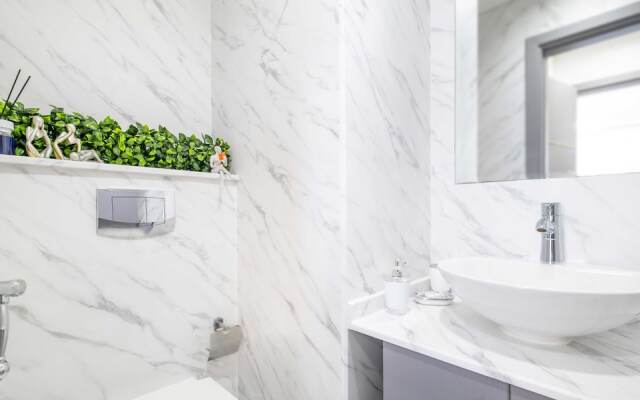 LUX The Marina Ocean View Suite 3