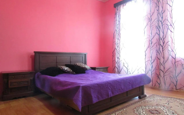Joni Guest House