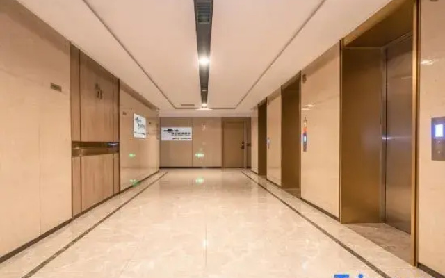 Zhengzhou Maitian Yiguo Hotel (Boya Plaza)