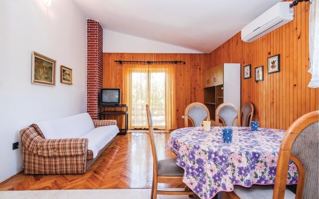 Nice Apartment in Seline With 2 Bedrooms and Wifi