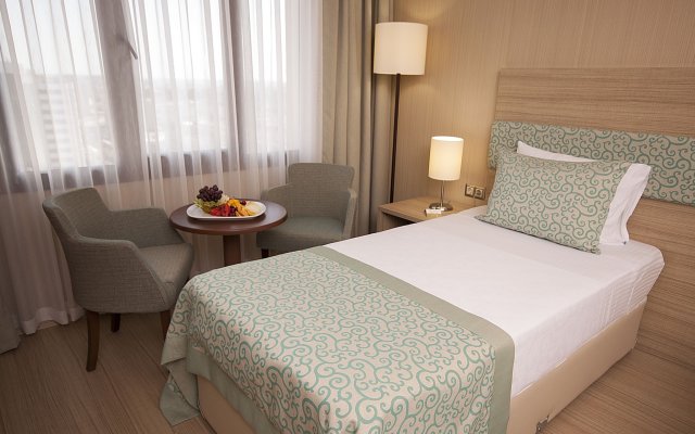 Hotel Golden Way Giyimkent