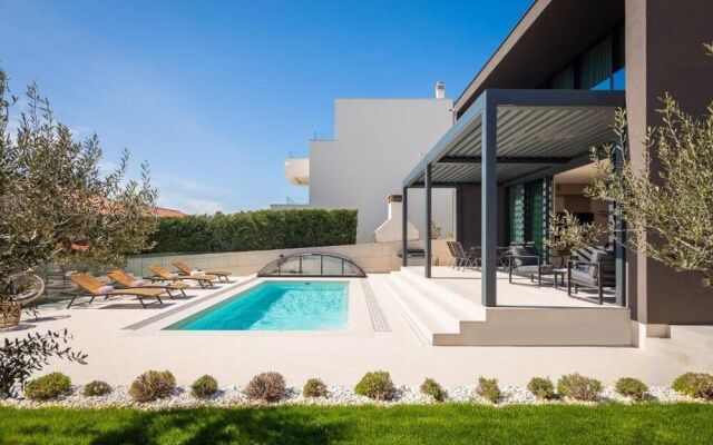 Villa Acacia