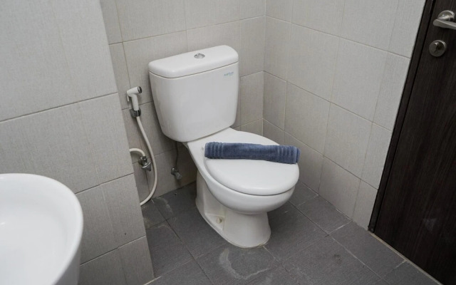 Warm And Cozy Studio Bintaro Icon Apartment