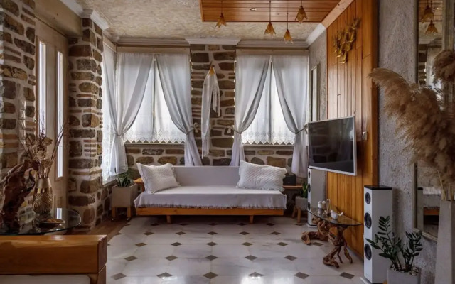Lithos Messolongi Paradise - A Luxurious Retreat
