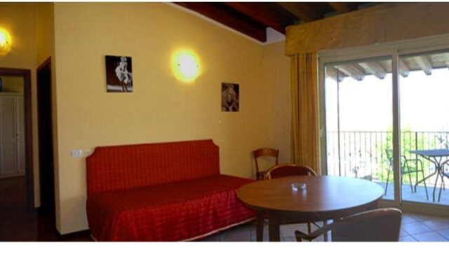 Residence Miralago Rooms & Apartments