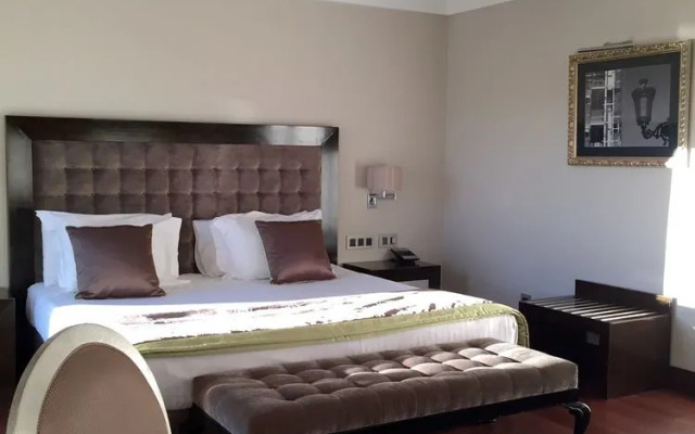 Hotel Jardin Real De Mirasierra