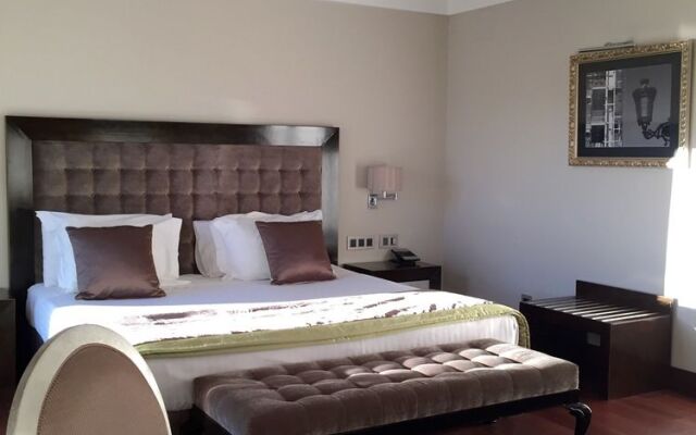Hotel Jardín Real de Mirasierra