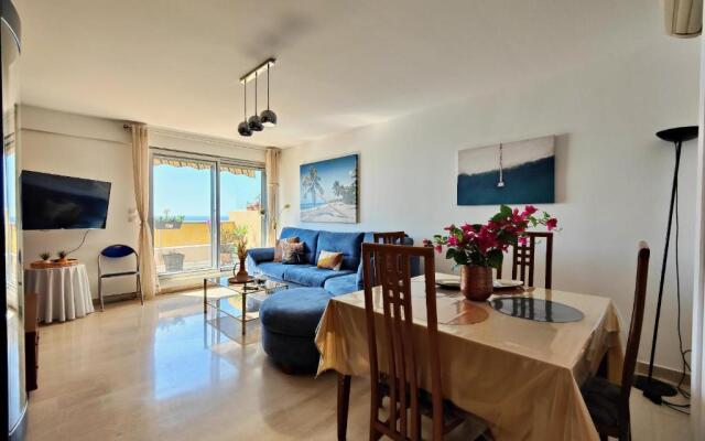 Emeraudes 8 vue mer by Booking Guys