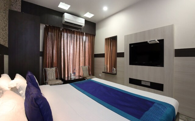 OYO 9816 Hotel Neelkanth