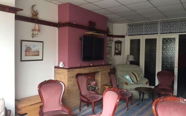 California Guest House