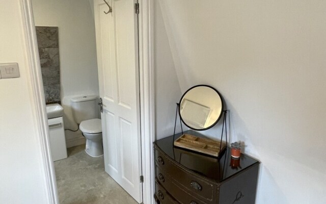 Cosy Oasis in the Heart of Clifton Village