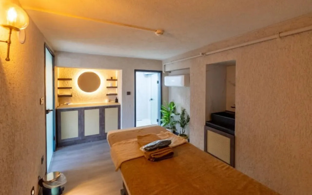 Rusel Park Residence