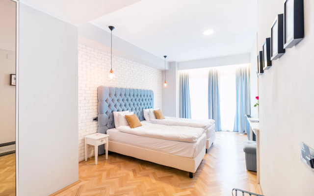 Venis Boutique Hotel