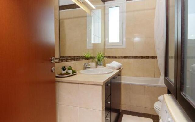 GPK Bright & Stylish 4BR - Central with Free Parking