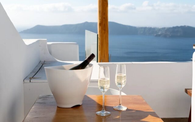 Amaze Suites