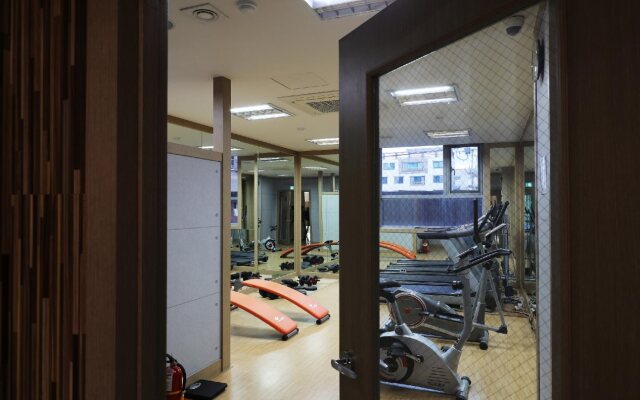 Gyeongju Tourist GG Hotel