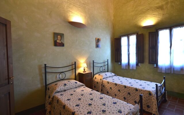 Quaint Holiday Home in Arcidosso With Swimming Pool