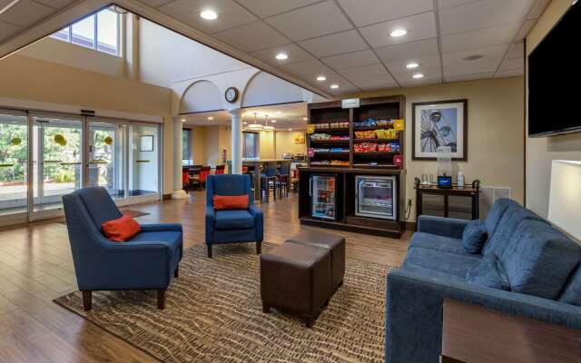 Comfort Suites Raleigh Walnut Creek