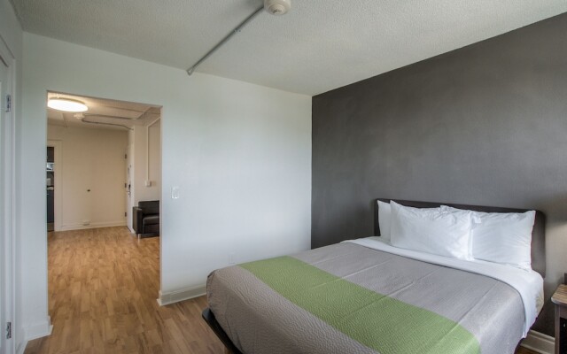 Studio 6 Kansas City, MO - Downtown