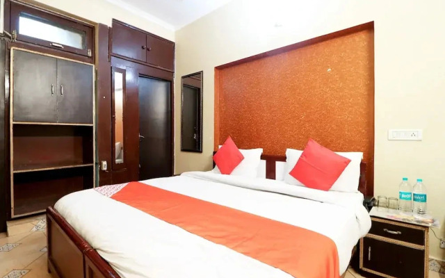 Ashu Villa Guest House by OYO Rooms