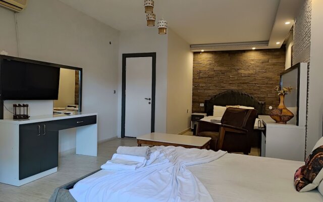 Stone House Foca Butik Otel