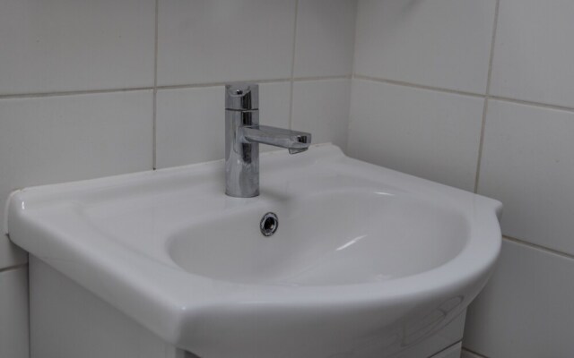 London - 4 Bed - Sleeps 8 - Garden - Pet Friendly