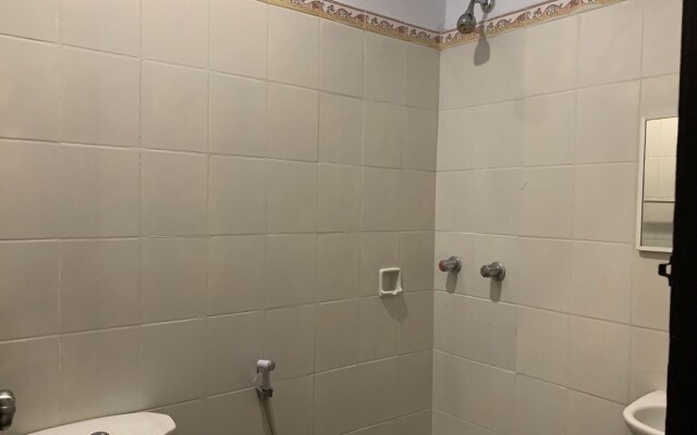 Hotel O Penginapan Fauziah Syariah Near Mesjid Taqwa Mamminasae