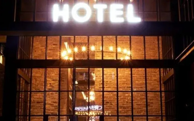 JS The Classic Hotel