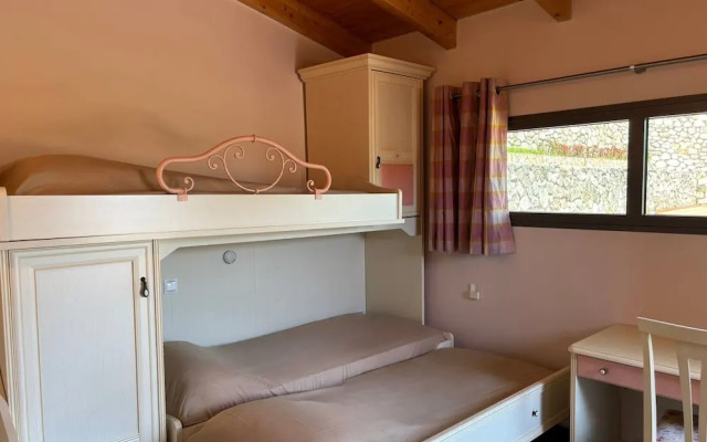 Smaragdine Blue Villa
