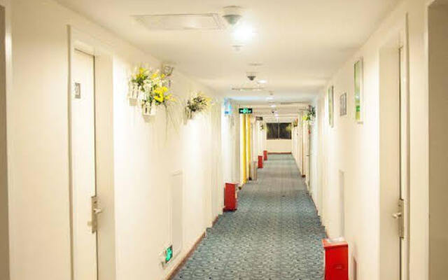 7 Days Ronghe Hotel Apartment