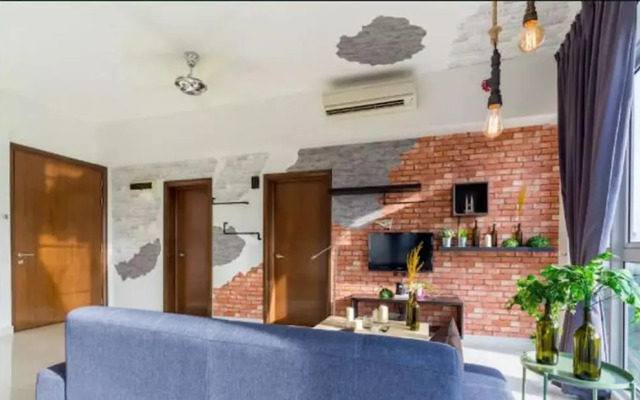 Regalia Residence Suite by Stay Hub