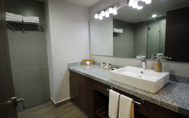 Varali Grand Hotel