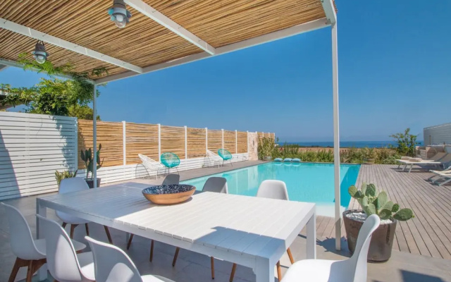 TD Villa Levante Modern Luxury Villa with Sea View
