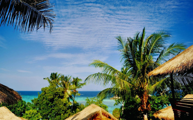 Ten Moons Lipe Resort