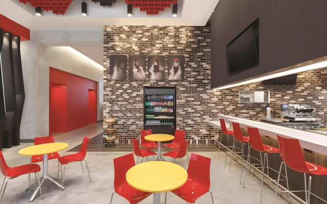 Kompose Boutique Hotel Miami Airport