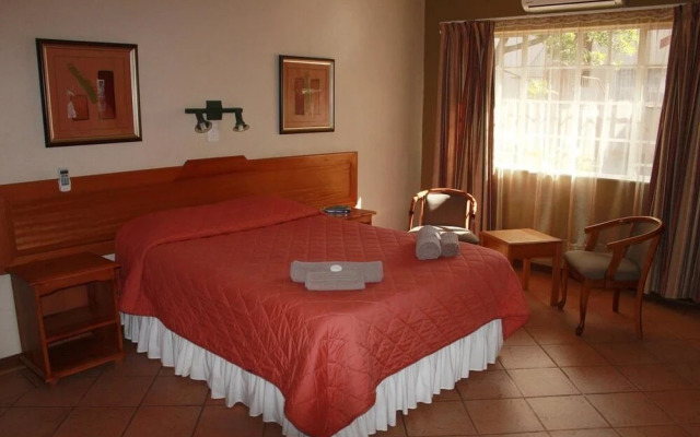 Jacaranda Lodge