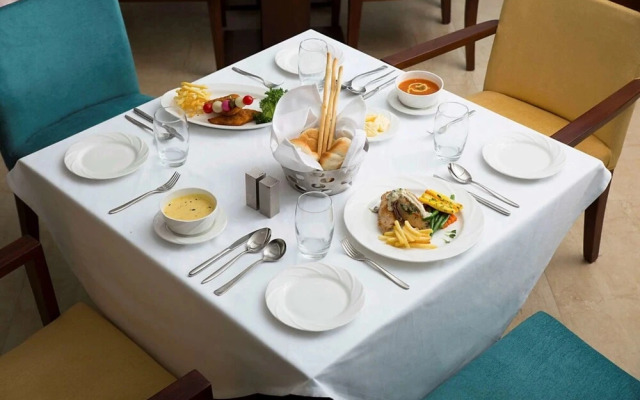 Royal Homestay Shimla by Goroomgo