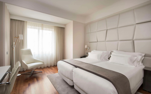 NH Collection Madrid Colón