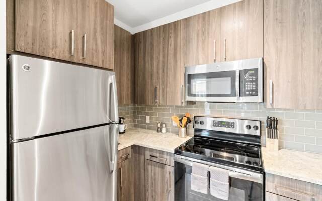 Arlington Inspired 2BD 2BA Deluxe Apartment