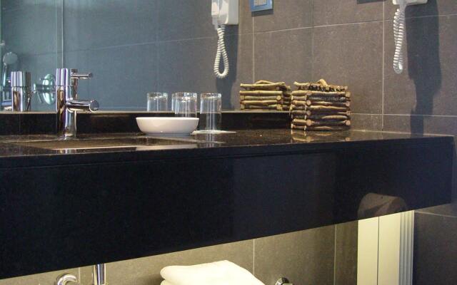 Hotel Lago Grey