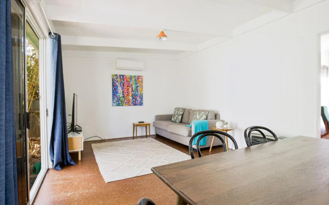 Nest - Pet Friendly - 2 Min Walk to Beach