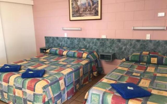 Wagon Wheel Motel