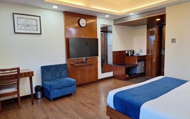 L N Hotels and Resorts